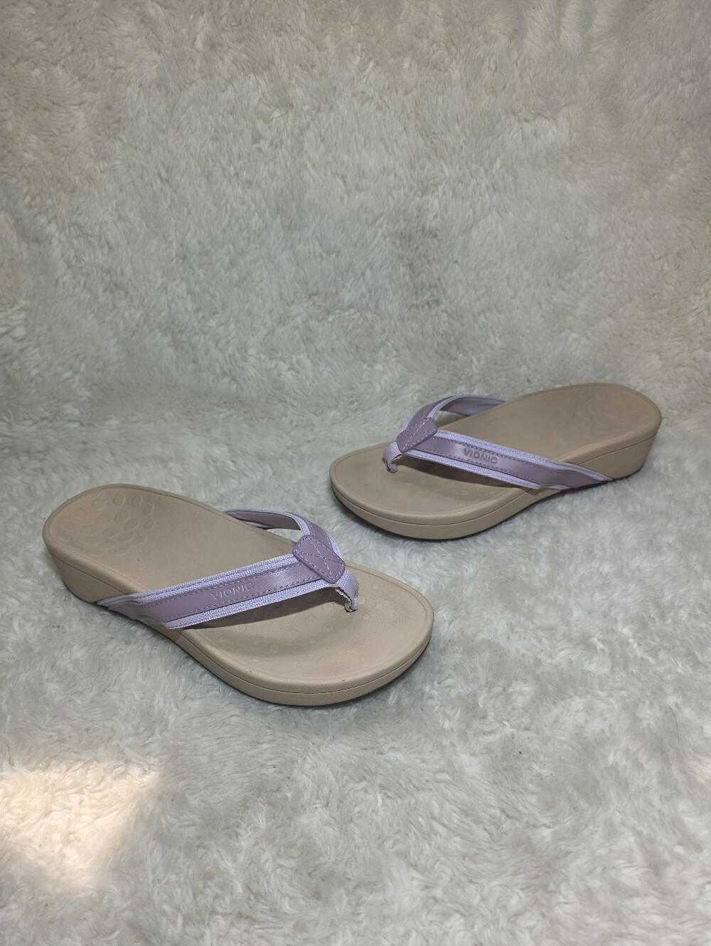 Vionic High Tide Platform Wedge Flip Flop Sandals Lilac Purple Tan Size 7 NWOT